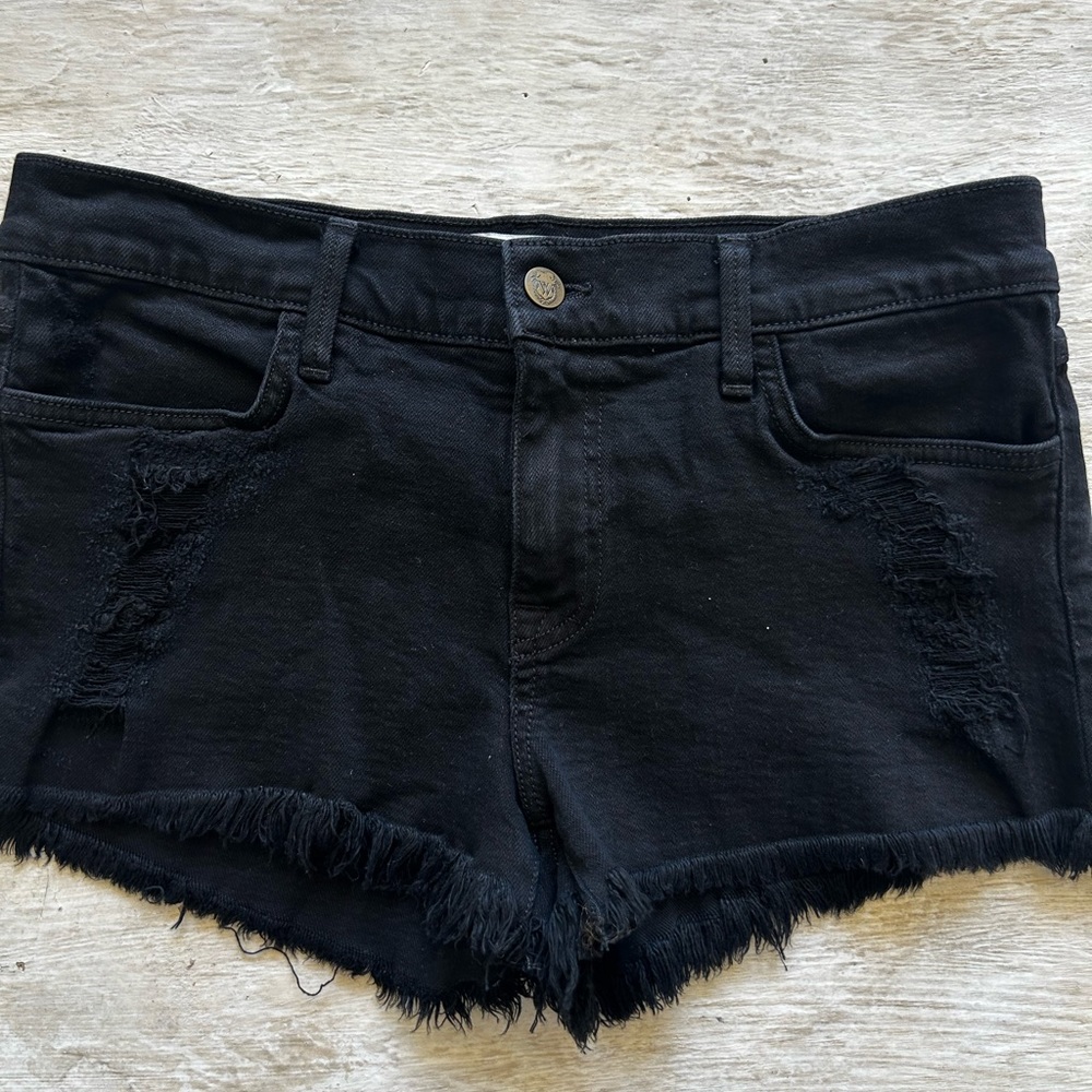 WILDFOX “HELLO LEGS” BLACK DENIM SHORT, SIZE 28